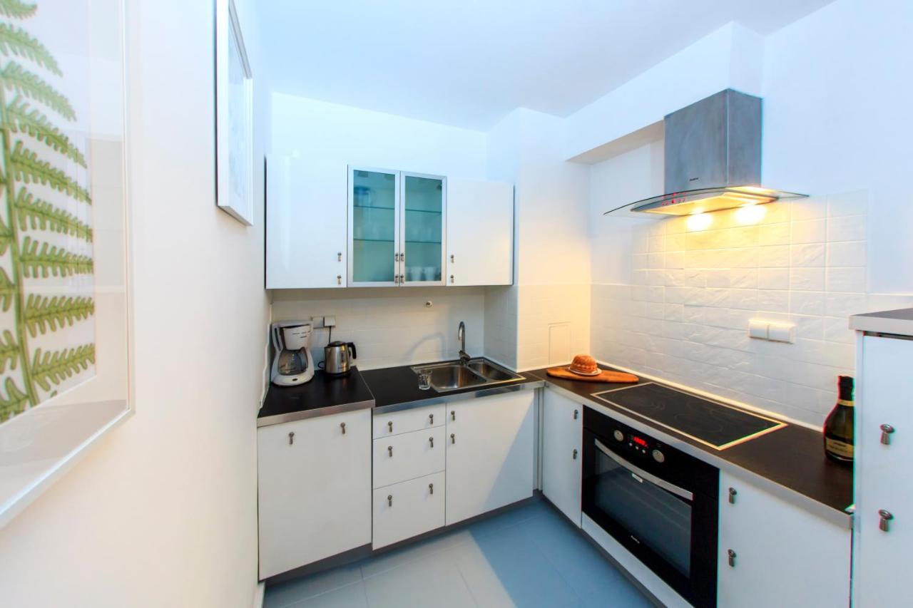 Comfy Apartment Dobra 54 Warschau Buitenkant foto